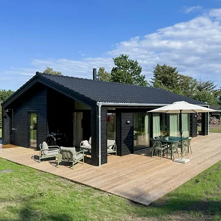 Newly Built 200 M From In Mols